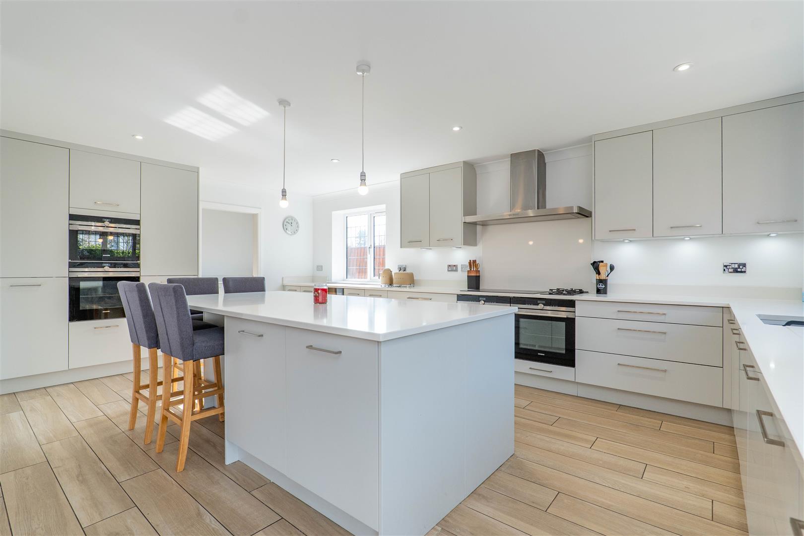 7 bed property in Chapel Fold, Chorley